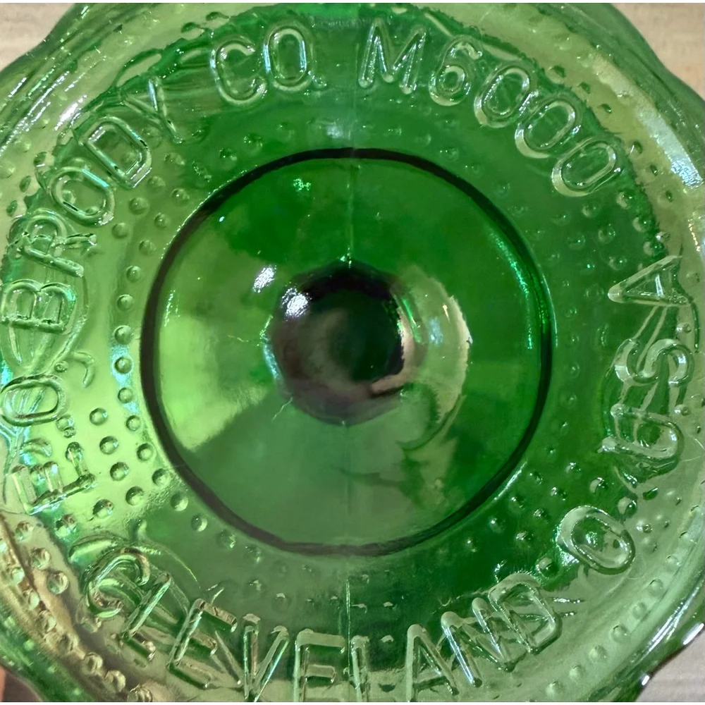 Vintage E.O. Brody Co. Emerald Green Pedestal Glass Bowl Candy Dish MCM
